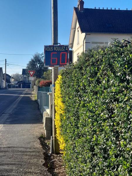 Radar pédagogique Rue de Neuchèze