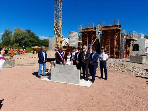 Pose première pierre gendarmerie